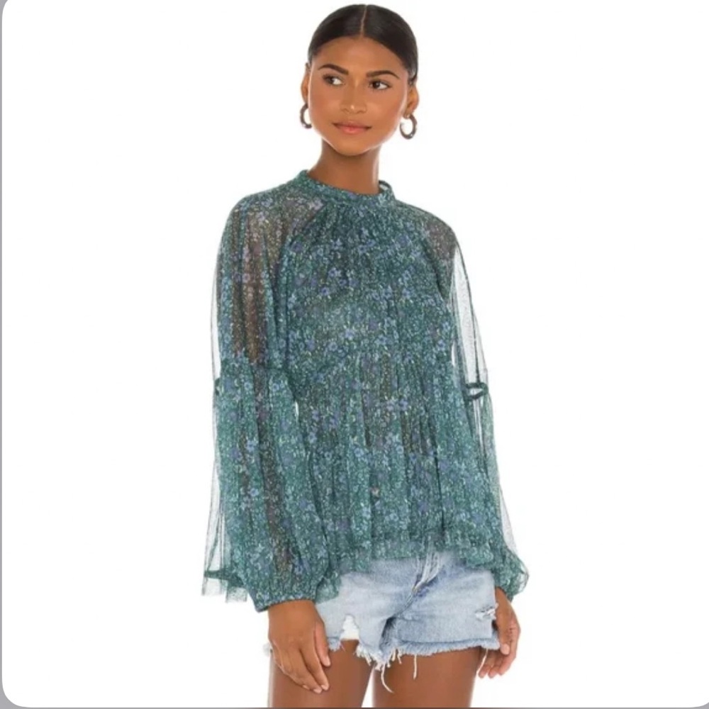Sweet Heart Top in Emerald Combo
FREE PEOPLE
Color: Emerald Combo